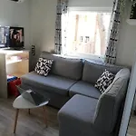 Sbvacances Confort 2ch Et 1sdb, Environnement Calme Et Verdoyant Dans 4 Etoiles אתר קמפינג סן-ז'וליין-אן-בורן
