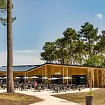 אתר קמפינג Sbvacances Confort 2ch Et 1sdb, Environnement Calme Et Verdoyant Dans 4 Etoiles סן-ז'וליין-אן-בורן